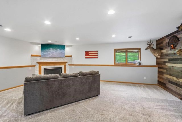 10872 Blue Mountain Avenue, Blue Mounds, WI 53517