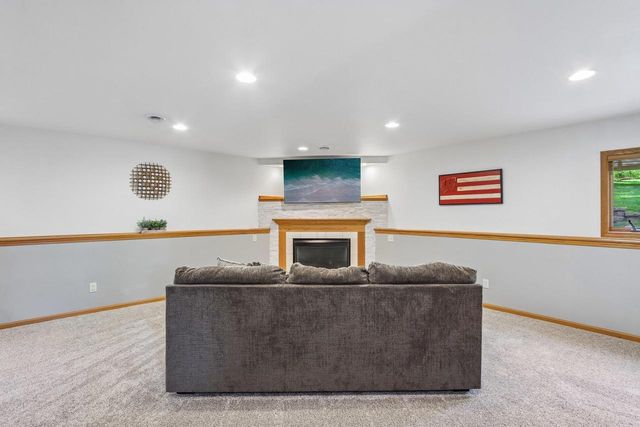 10872 Blue Mountain Avenue, Blue Mounds, WI 53517