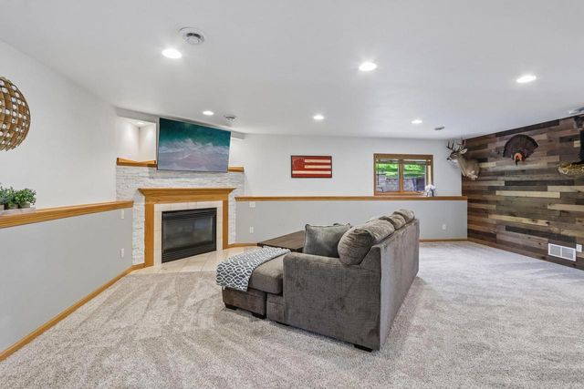 10872 Blue Mountain Avenue, Blue Mounds, WI 53517