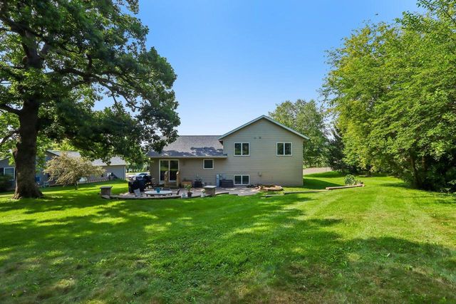 10872 Blue Mountain Avenue, Blue Mounds, WI 53517