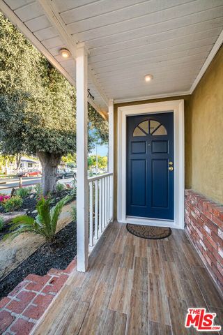 2221 N Valley Street, Burbank, CA 91505