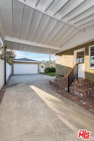 2221 N Valley Street, Burbank, CA 91505