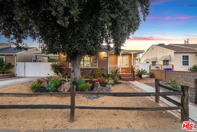 2221 N Valley Street, Burbank, CA 91505