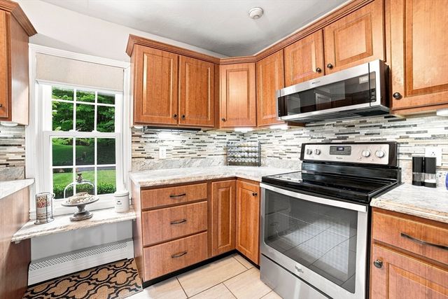 7 Leela Lane, Leicester, MA 01542