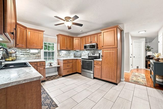 7 Leela Lane, Leicester, MA 01542