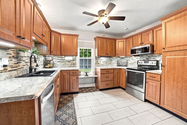 7 Leela Lane, Leicester, MA 01542
