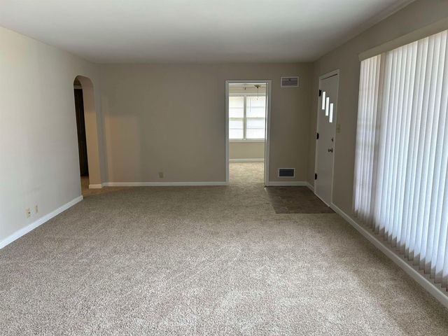 1304 Cherry, Winfield, KS 67156