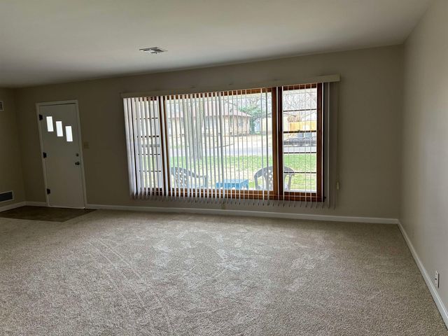 1304 Cherry, Winfield, KS 67156