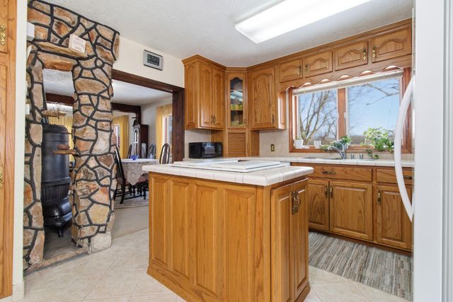 4298 Shady Grove Road, Cabool, MO 65689