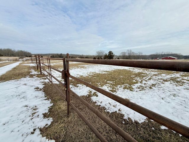 4298 Shady Grove Road, Cabool, MO 65689