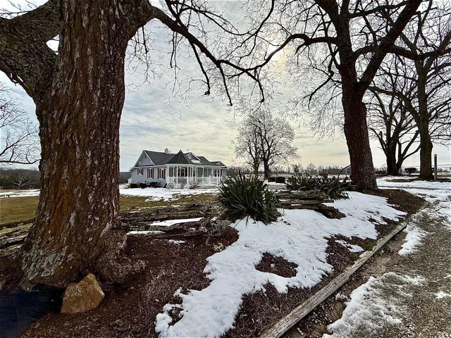 4298 Shady Grove Road, Cabool, MO 65689