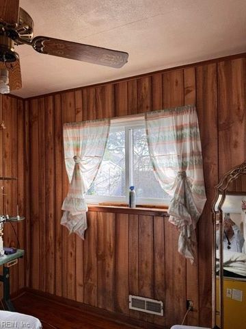 5757 Townley AVE, Norfolk, VA 23518