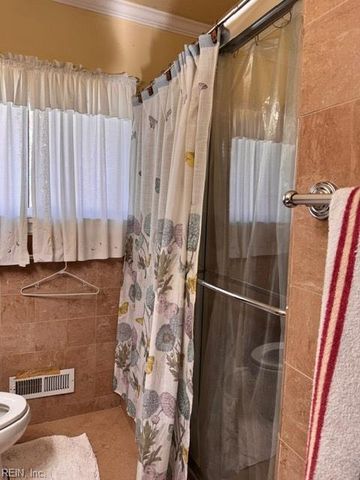 5757 Townley AVE, Norfolk, VA 23518