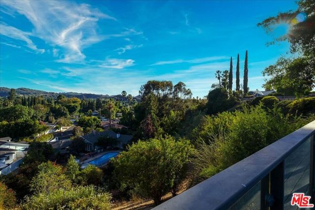20326 Alerion Place, Los Angeles, CA 91364