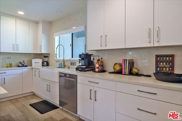 20326 Alerion Place, Los Angeles, CA 91364
