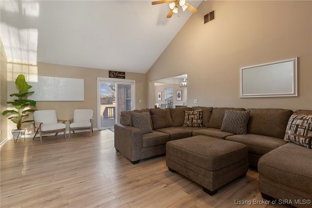 8504 Twin Springs Drive, Sellersburg, IN 47172