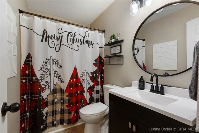 8504 Twin Springs Drive, Sellersburg, IN 47172