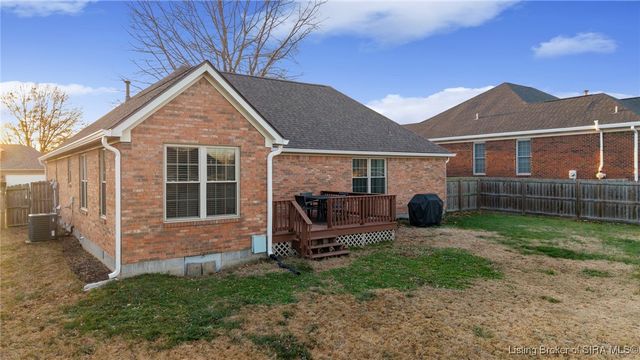 8504 Twin Springs Drive, Sellersburg, IN 47172