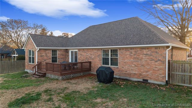 8504 Twin Springs Drive, Sellersburg, IN 47172