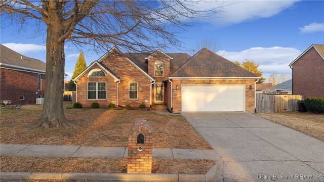 8504 Twin Springs Drive, Sellersburg, IN 47172