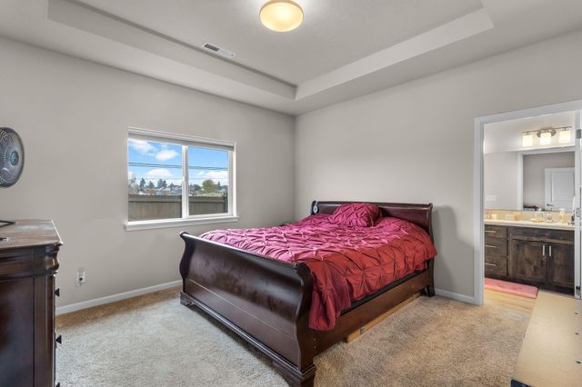 591 SW Cassidy Avenue, Madras, OR 97741