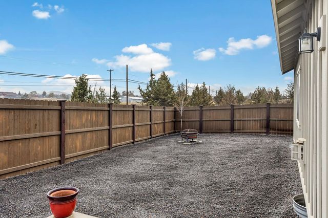 591 SW Cassidy Avenue, Madras, OR 97741