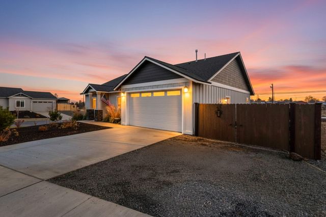 591 SW Cassidy Avenue, Madras, OR 97741