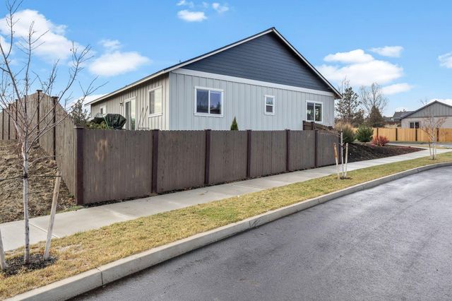 591 SW Cassidy Avenue, Madras, OR 97741