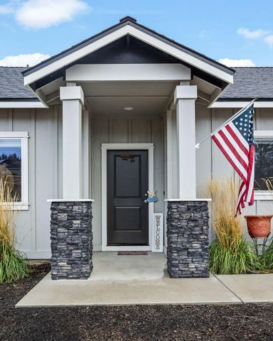 591 SW Cassidy Avenue, Madras, OR 97741