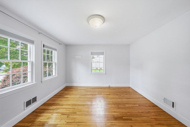 28 Myopia Rd, Stoneham, MA 02180