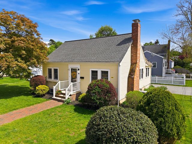 28 Myopia Rd, Stoneham, MA 02180