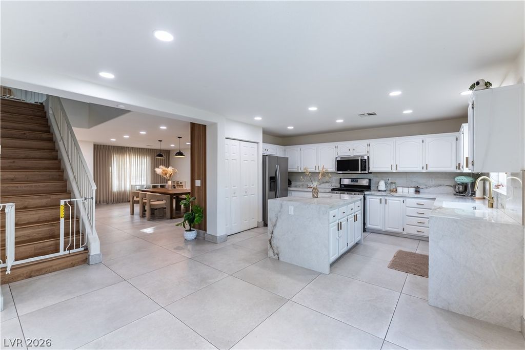 10008 Garamound Avenue, Las Vegas, NV 89117 — photo 3