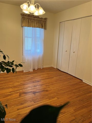 16100 Scottsdale Boulevard, Shaker Heights, OH 44120