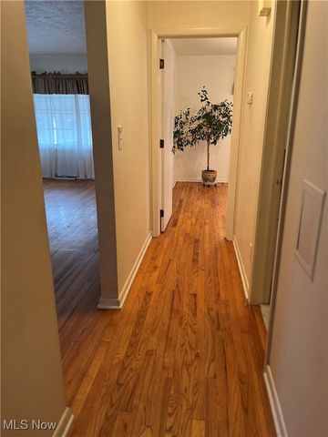 16100 Scottsdale Boulevard, Shaker Heights, OH 44120