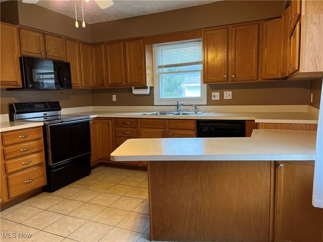 16100 Scottsdale Boulevard, Shaker Heights, OH 44120