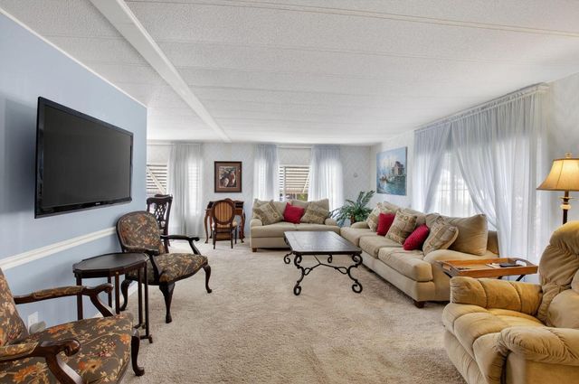 36001 Dron Bay, Boynton Beach, FL 33436