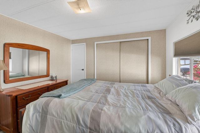 36001 Dron Bay, Boynton Beach, FL 33436