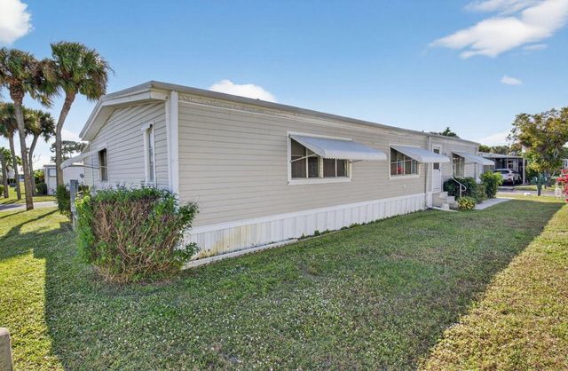 36001 Dron Bay, Boynton Beach, FL 33436