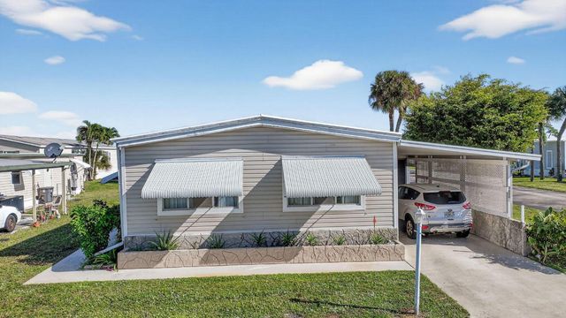 36001 Dron Bay, Boynton Beach, FL 33436