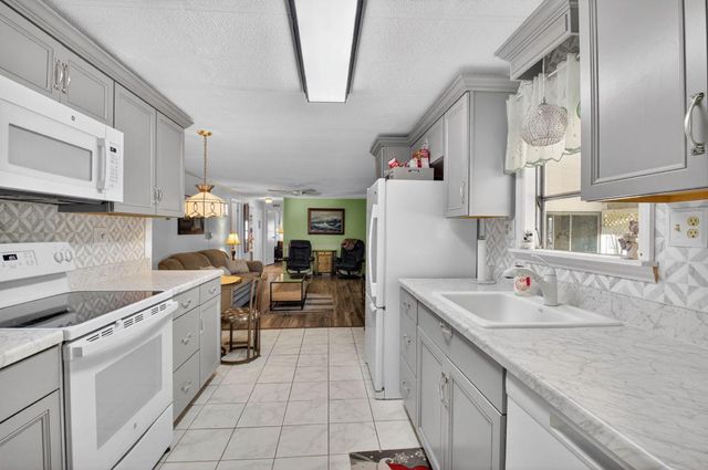 36001 Dron Bay, Boynton Beach, FL 33436