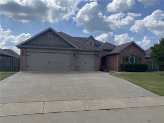 6202 W Sage Drive, Rogers, AR 72758