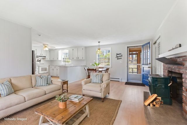 4 William J Hts, Framingham, MA 01702