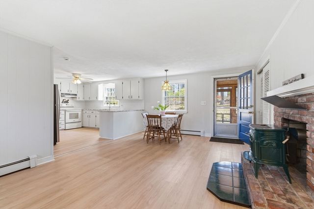 4 William J Hts, Framingham, MA 01702