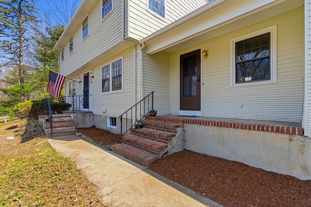 4 William J Hts, Framingham, MA 01702