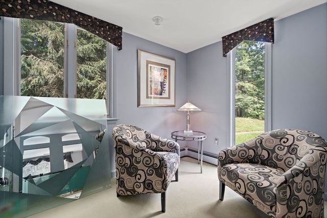 4 Meservey Lane, Lynnfield, MA 01940