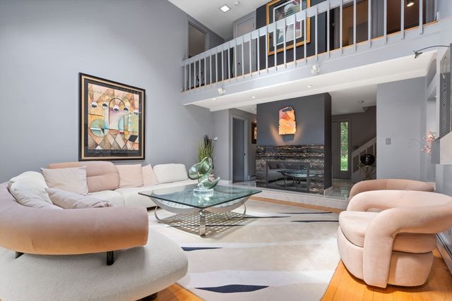 4 Meservey Lane, Lynnfield, MA 01940
