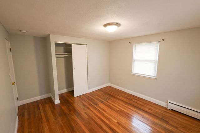 18 Essex Street 3, Quincy, MA 02171