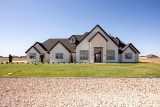 9403 Shadow Bend Avenue, Amarillo, TX 79119