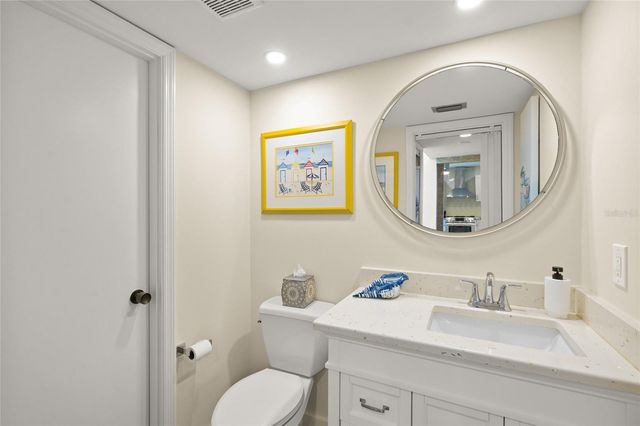 4737 CHANDLERS FORDE 14, Sarasota, FL 34235