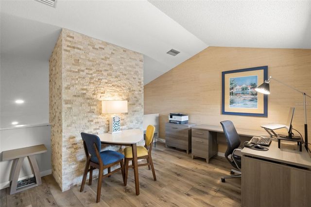 4737 CHANDLERS FORDE 14, Sarasota, FL 34235